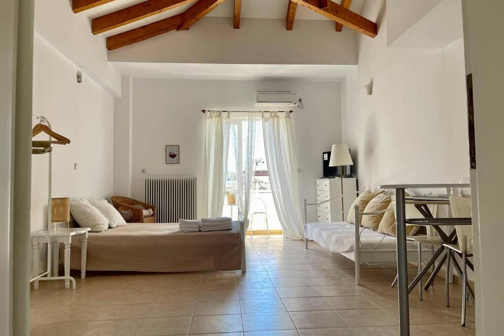 Studio Stay White Room Kalamata Eksteriør billede