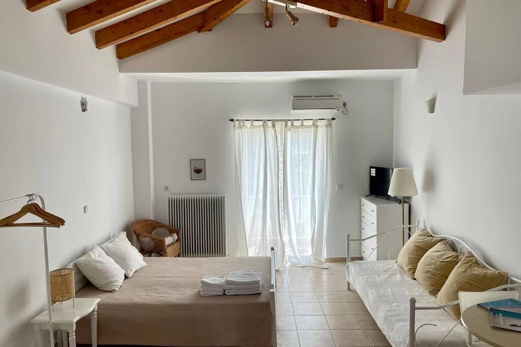 Studio Stay White Room Kalamata Eksteriør billede